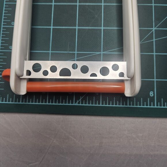 Chef’n Cheese Slicer Slicester One Handed Cheese Slicer 3 Thickness Settings. - Picture 3 of 5